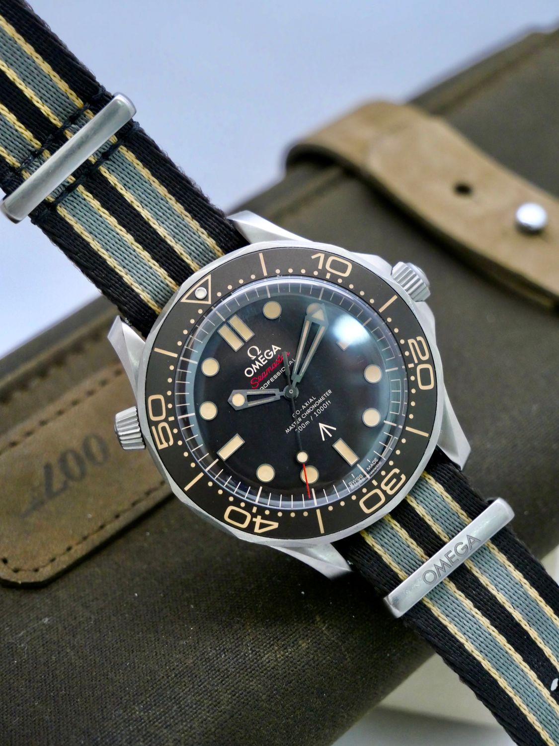 Omega Seamaster 300m 007