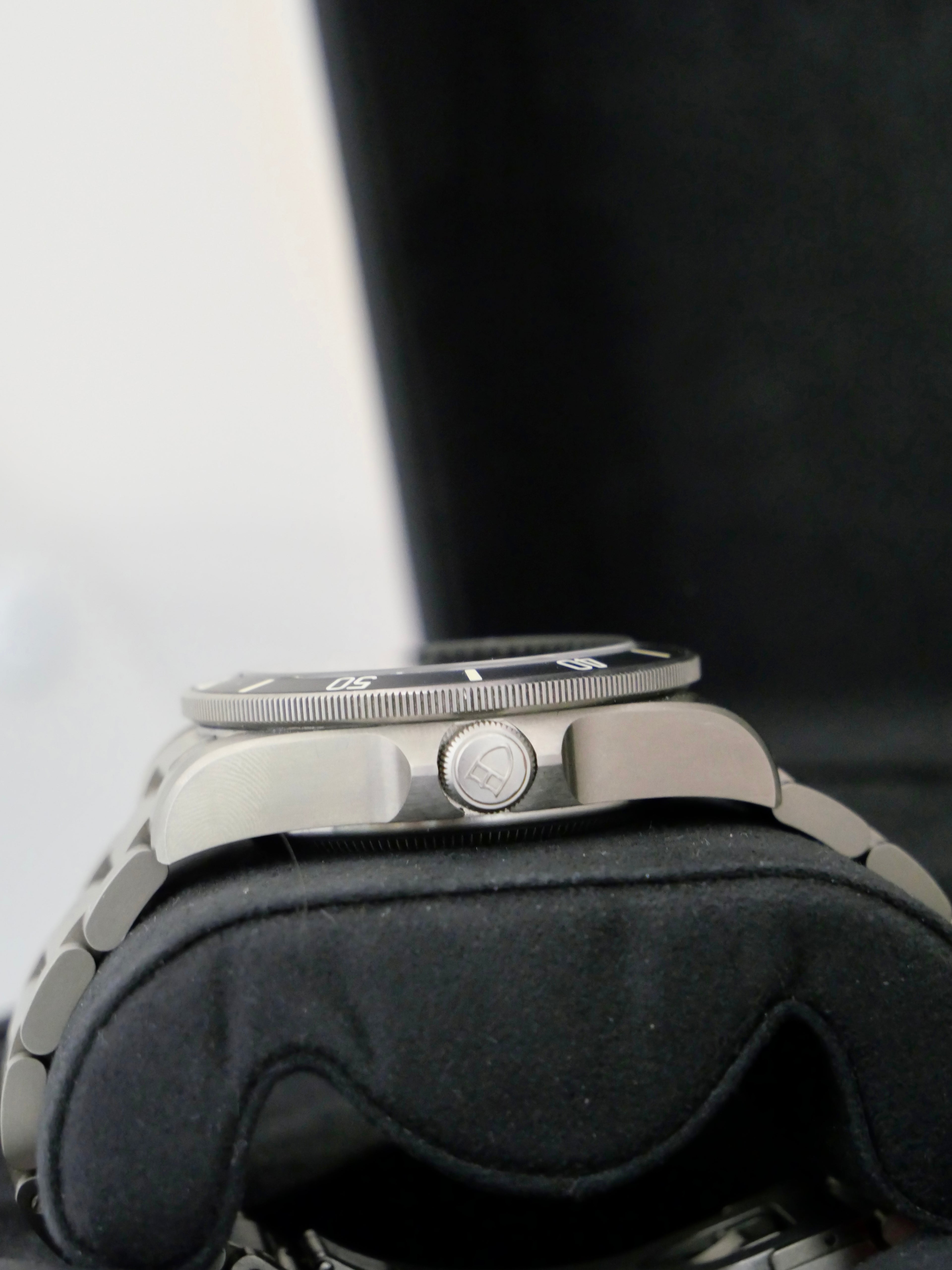 Tudor Pélagos LHD