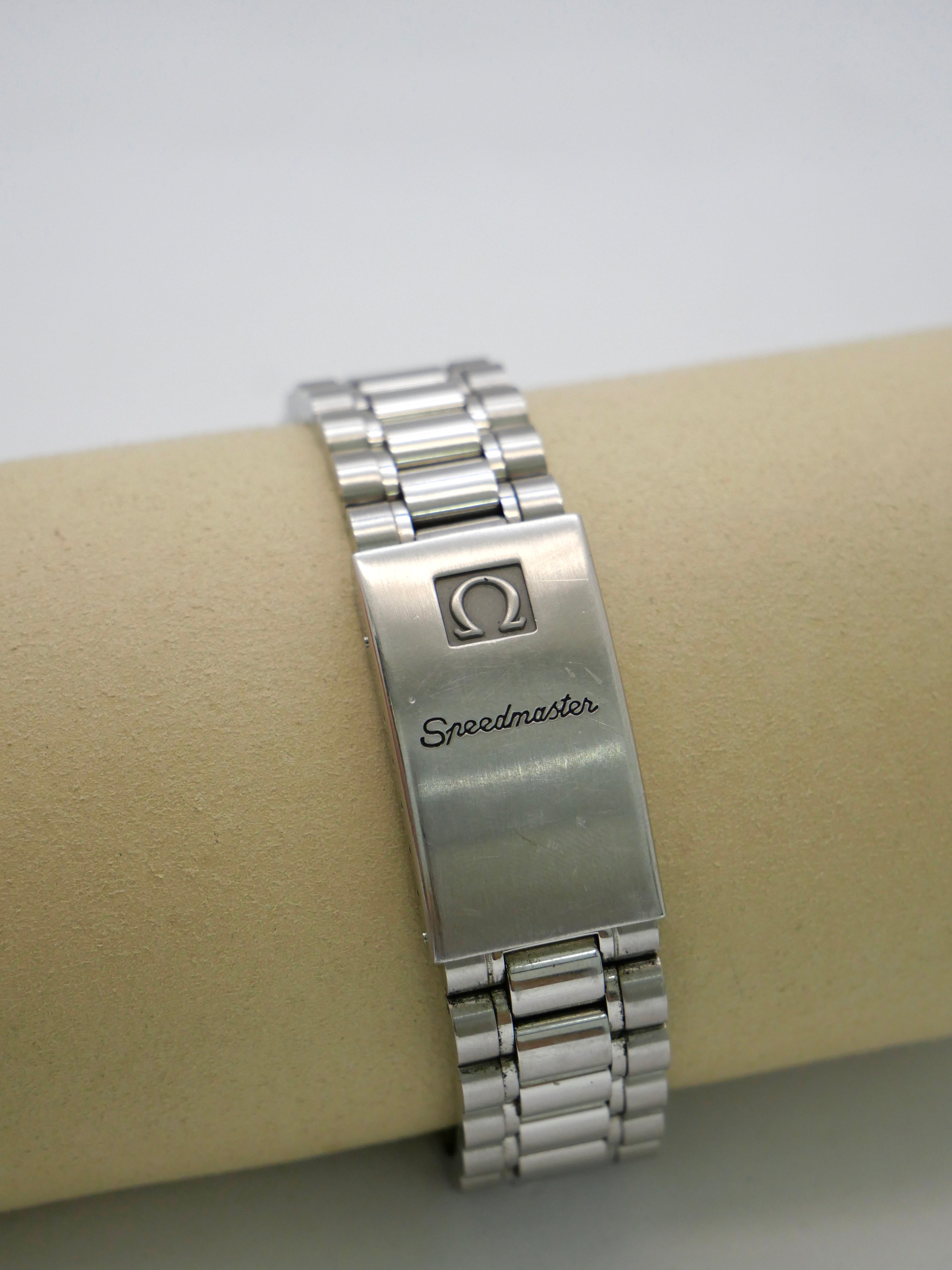 Omega Speedmaster Reduced
