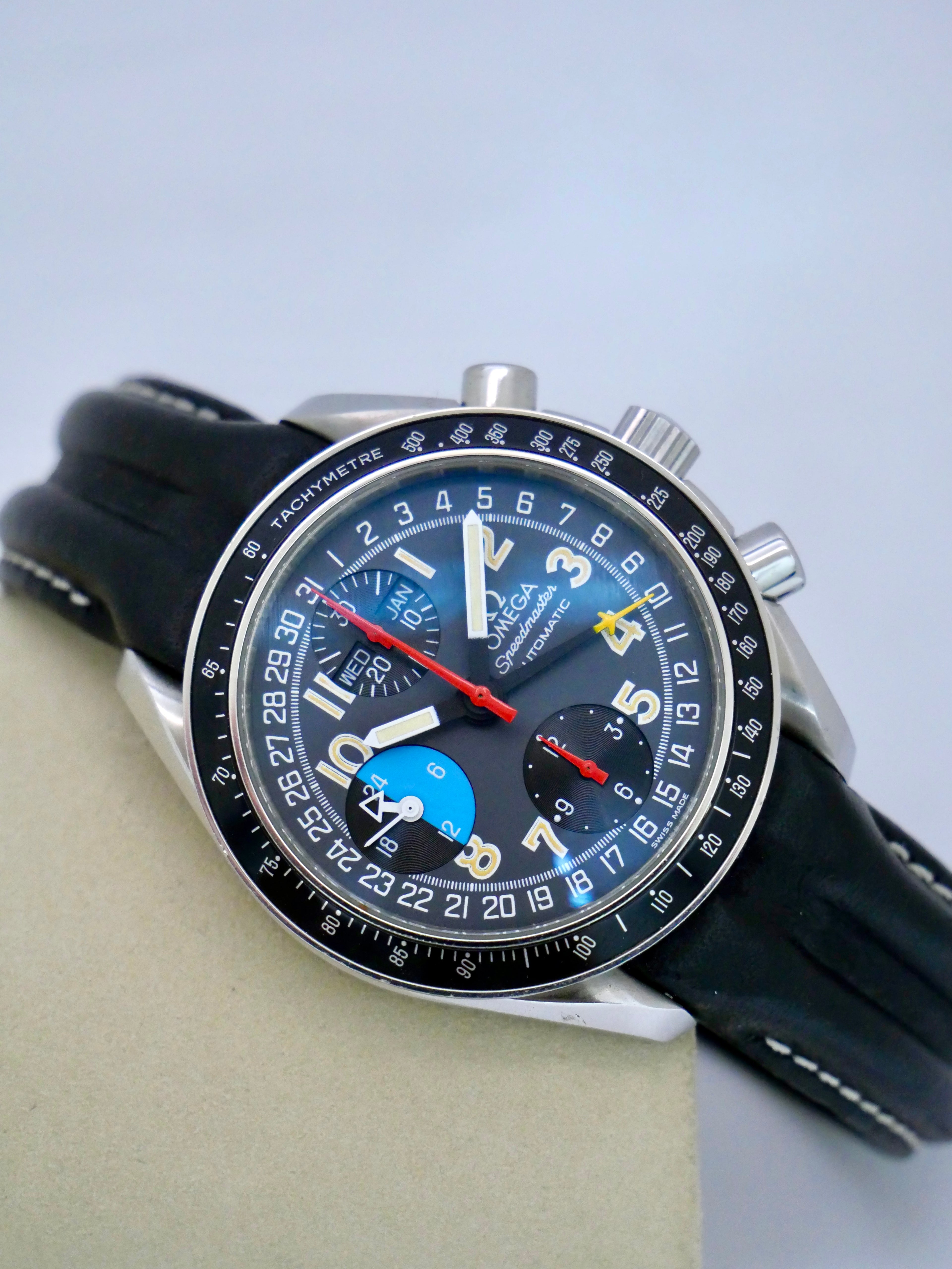 Omega Speedmaster Day-Date
