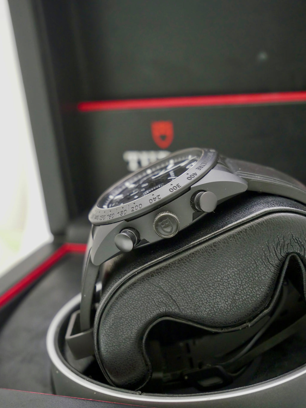 Tudor Fastrider Black Shield