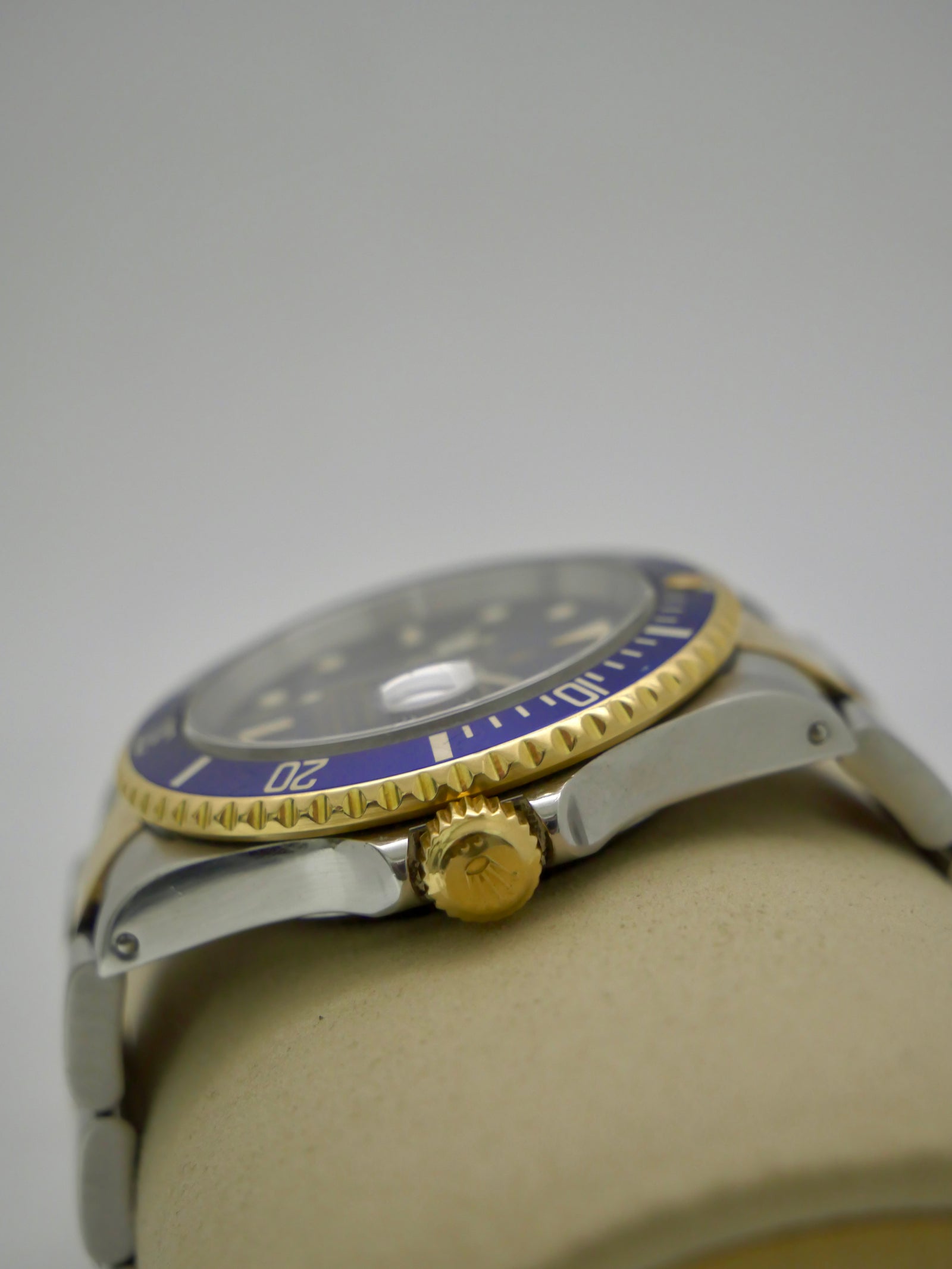 Eon Watches