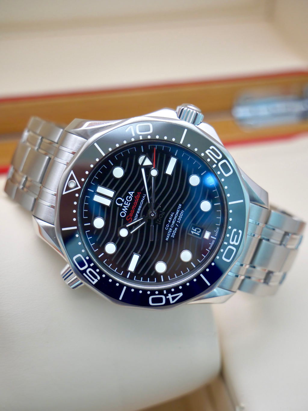 Omega Seamaster 300m
