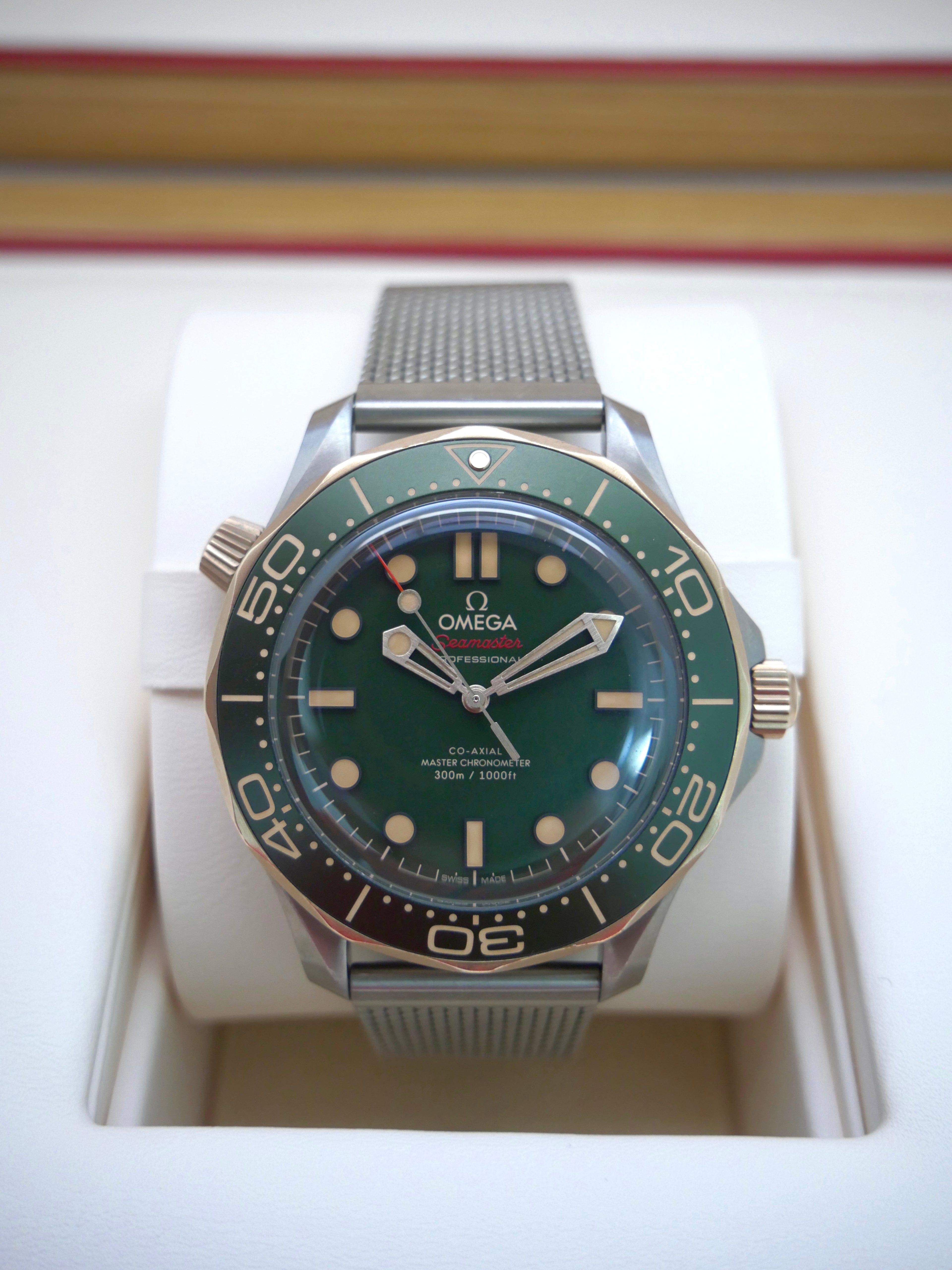 Omega Seamaster 300m