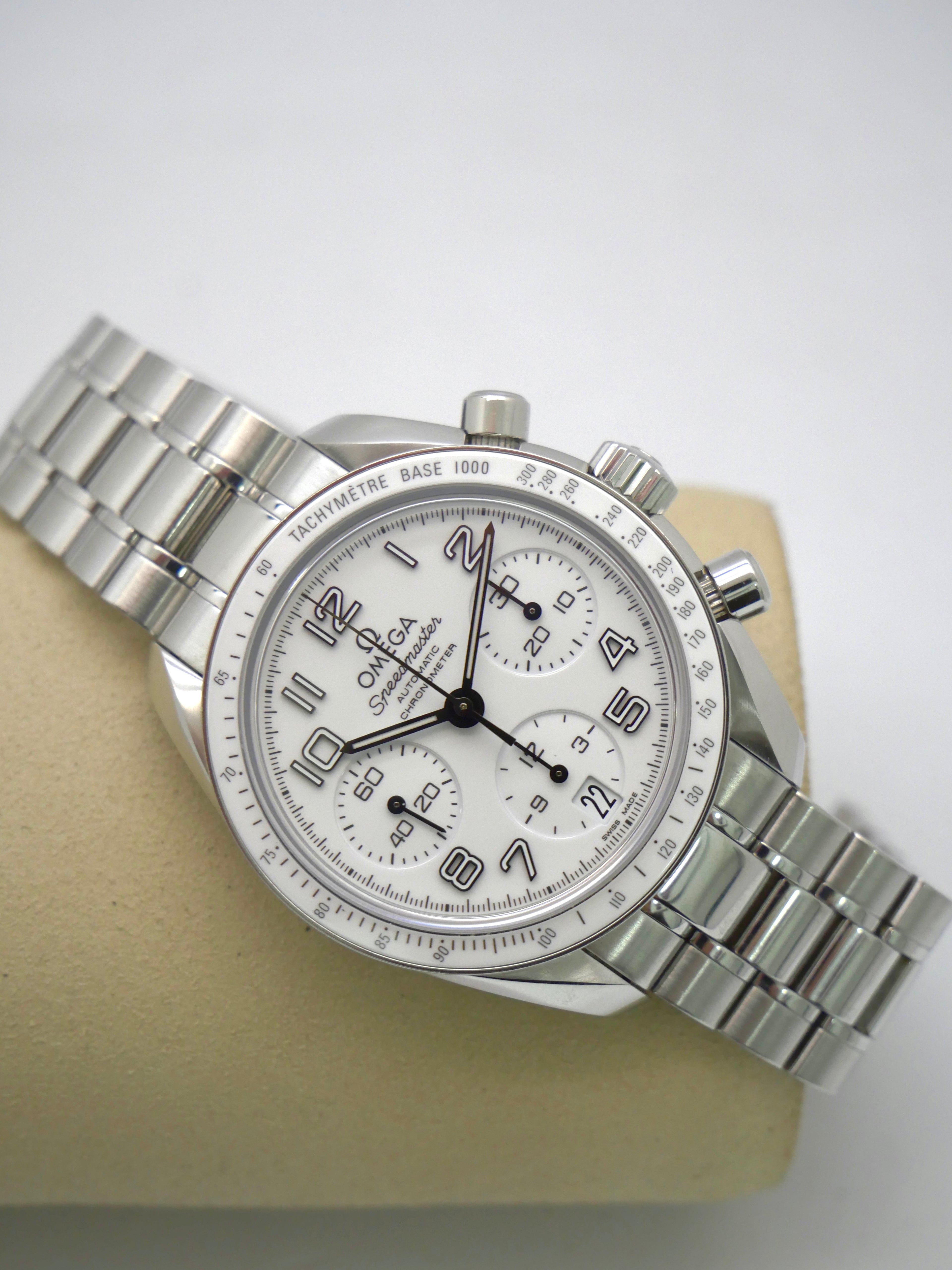 Omega Speedmaster Reduced