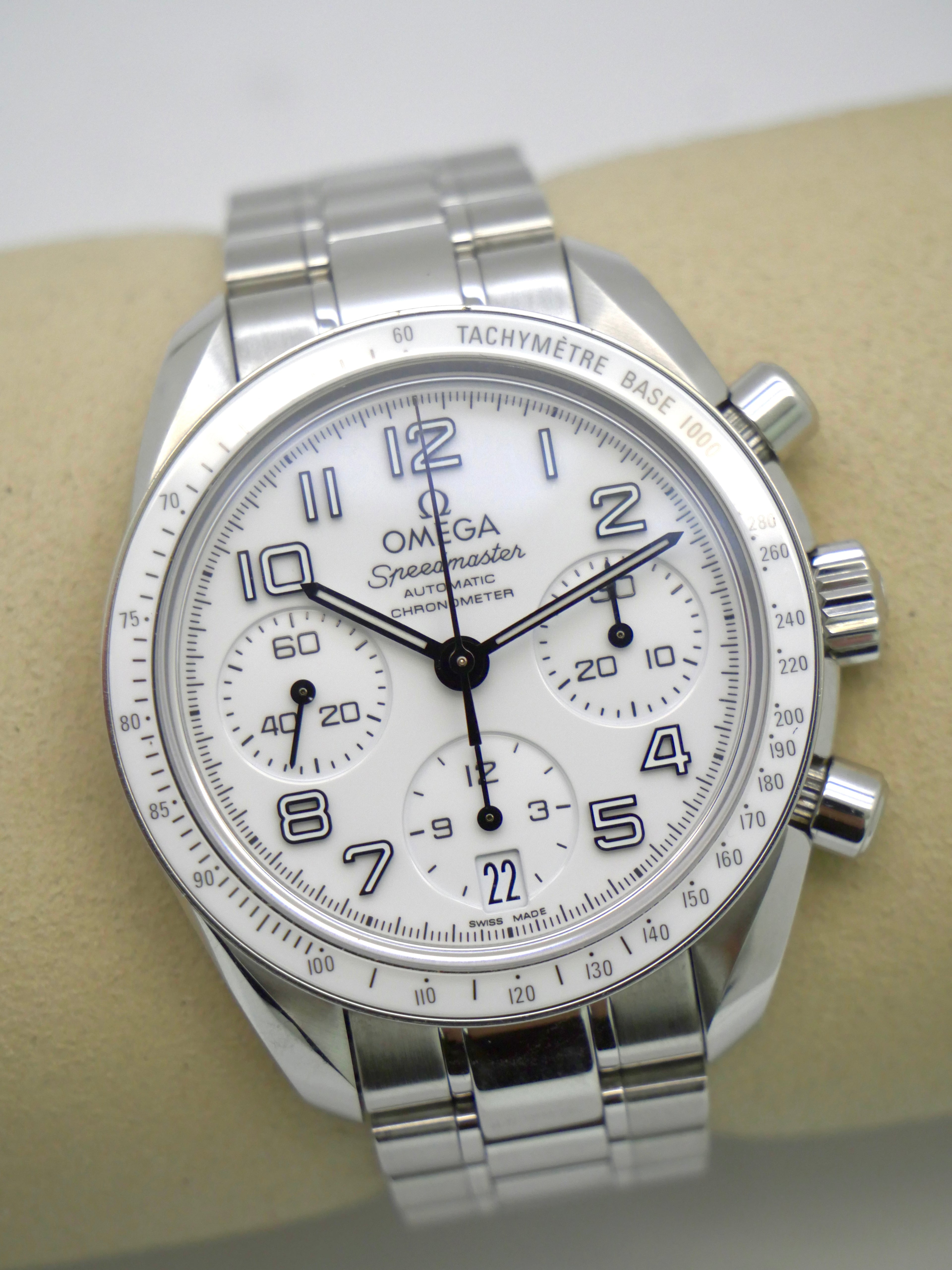 Omega Speedmaster Reduced