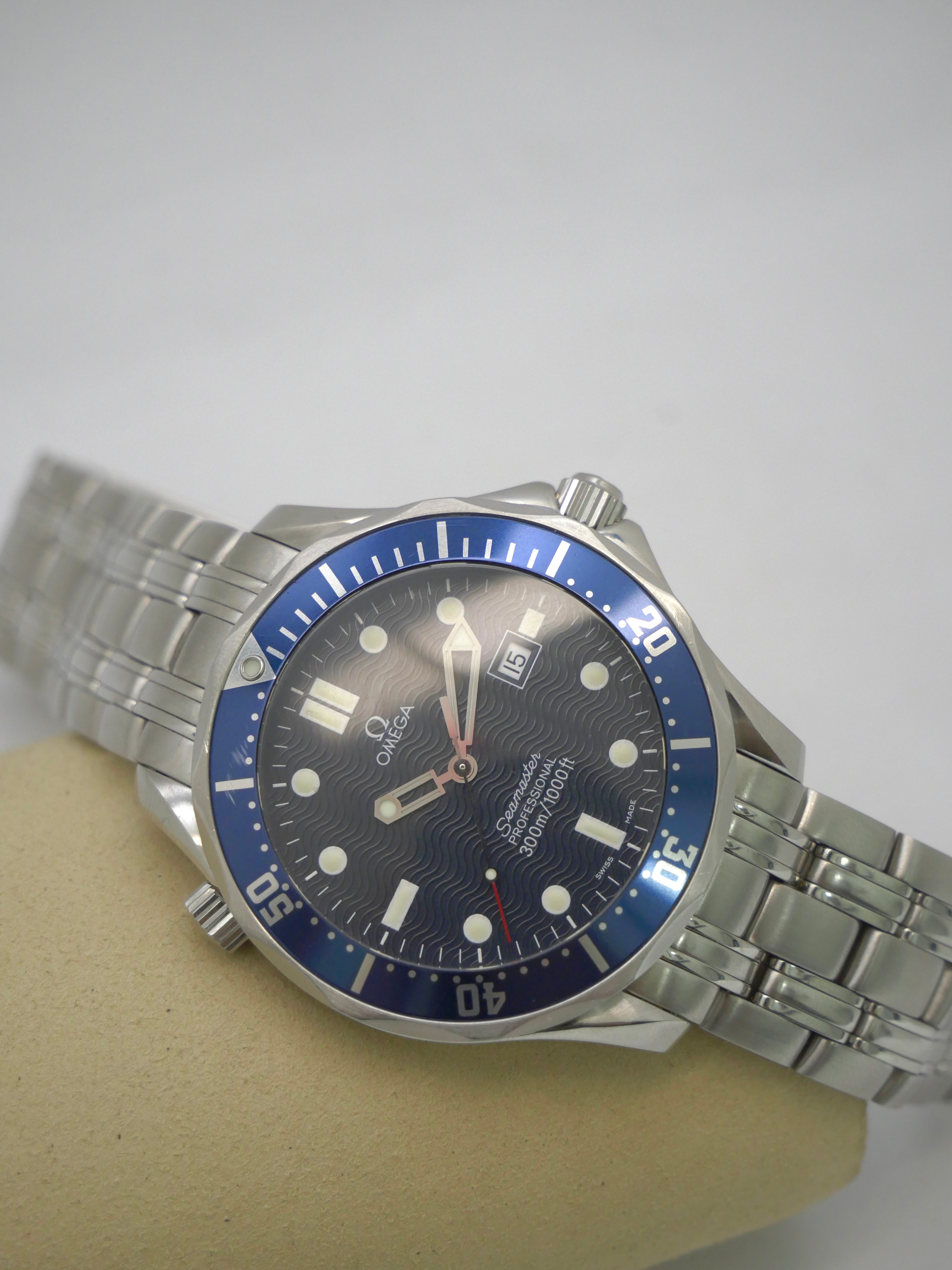 Omega Seamaster 300m
