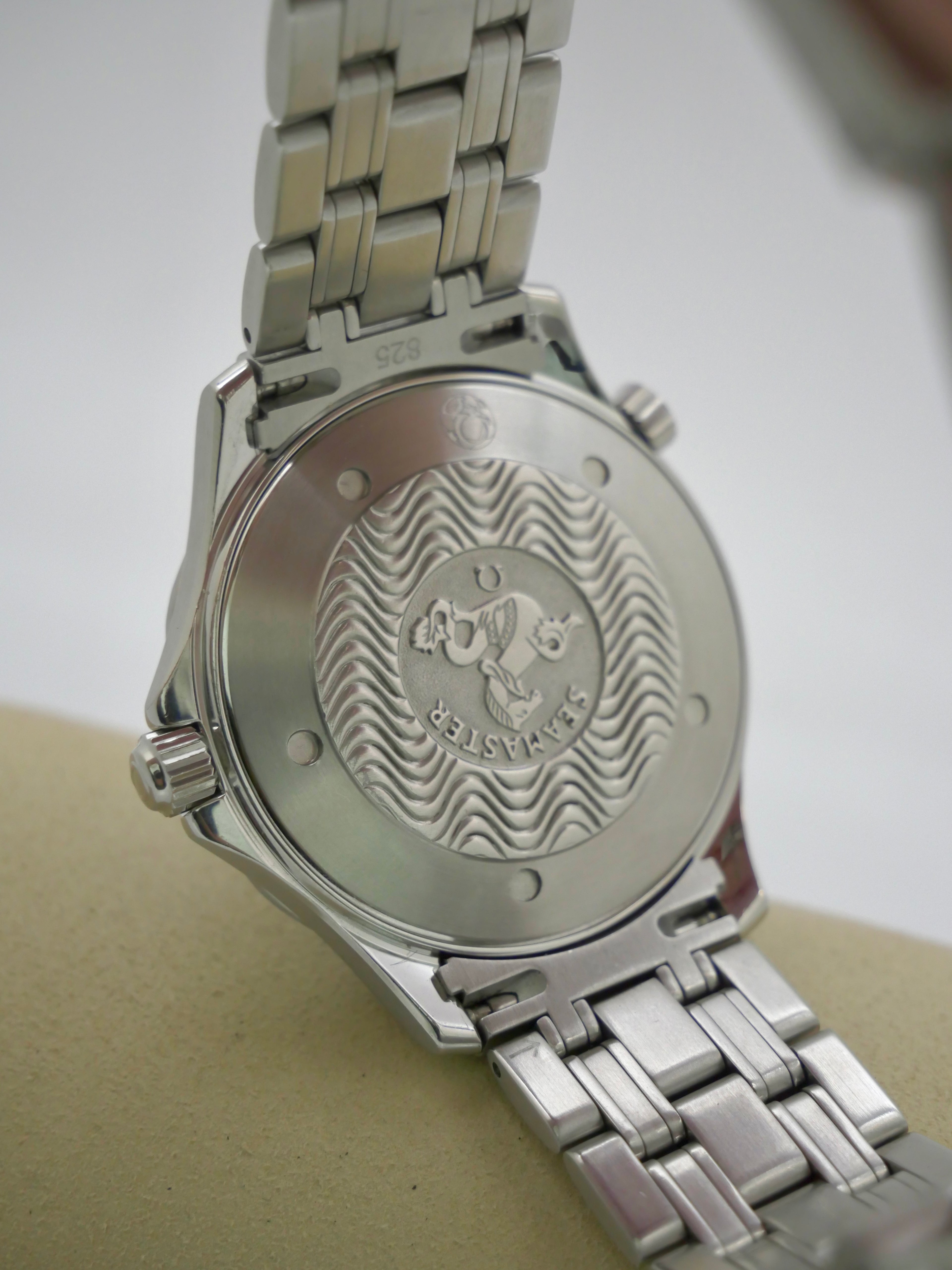 Omega Seamaster 300m