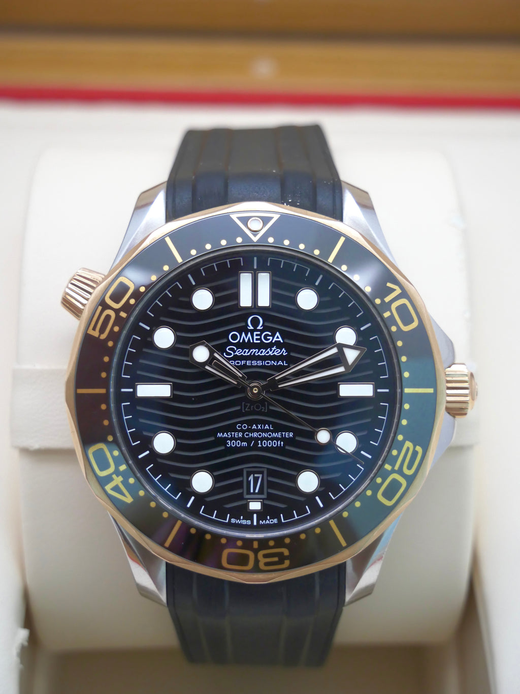 Omega Seamaster 300m