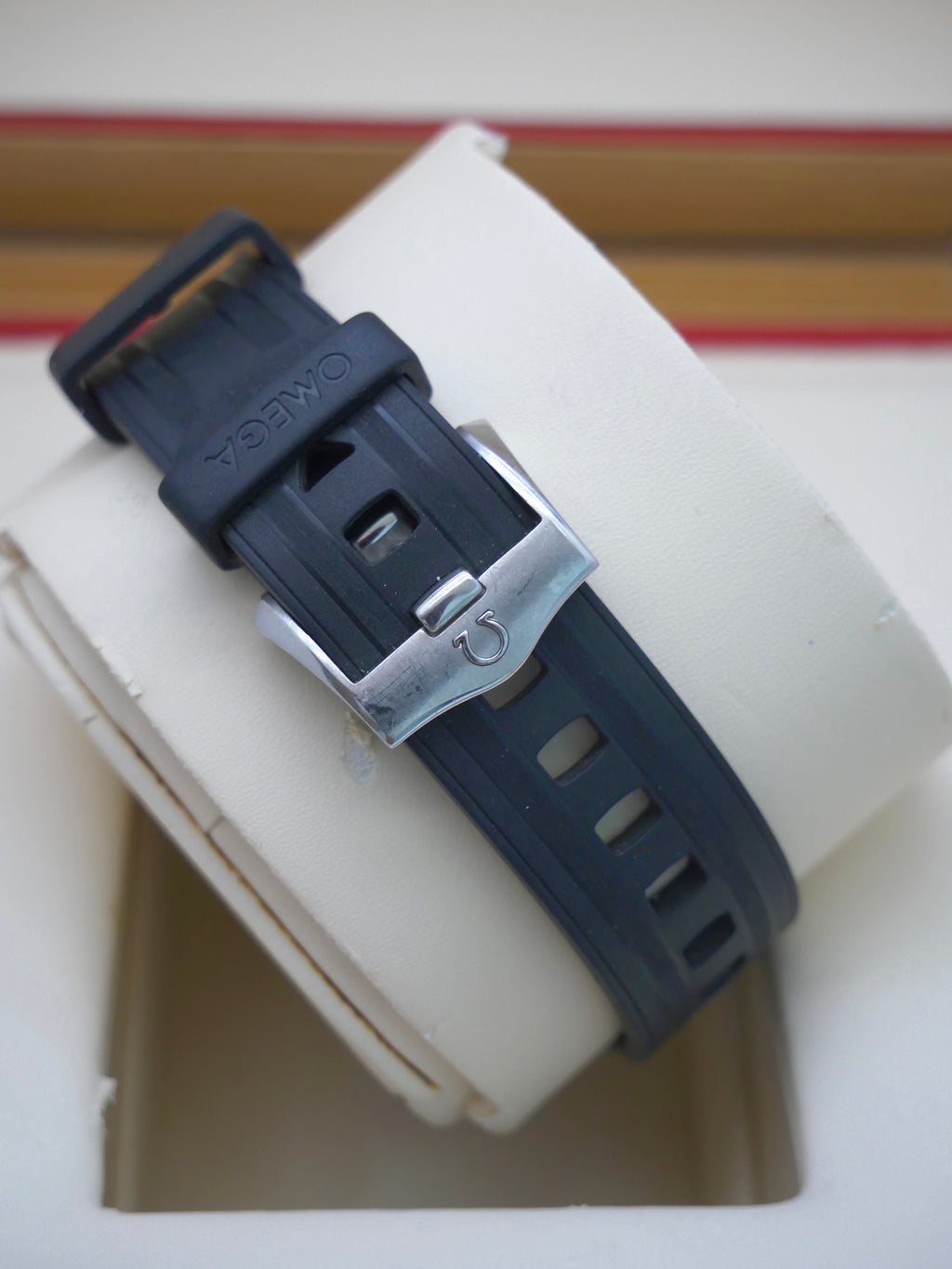Omega Seamaster 300m