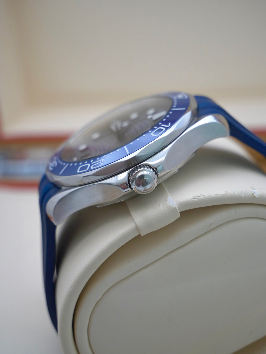 Omega Seamaster 300m