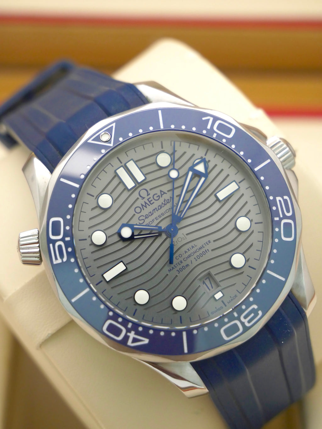 Omega Seamaster 300m