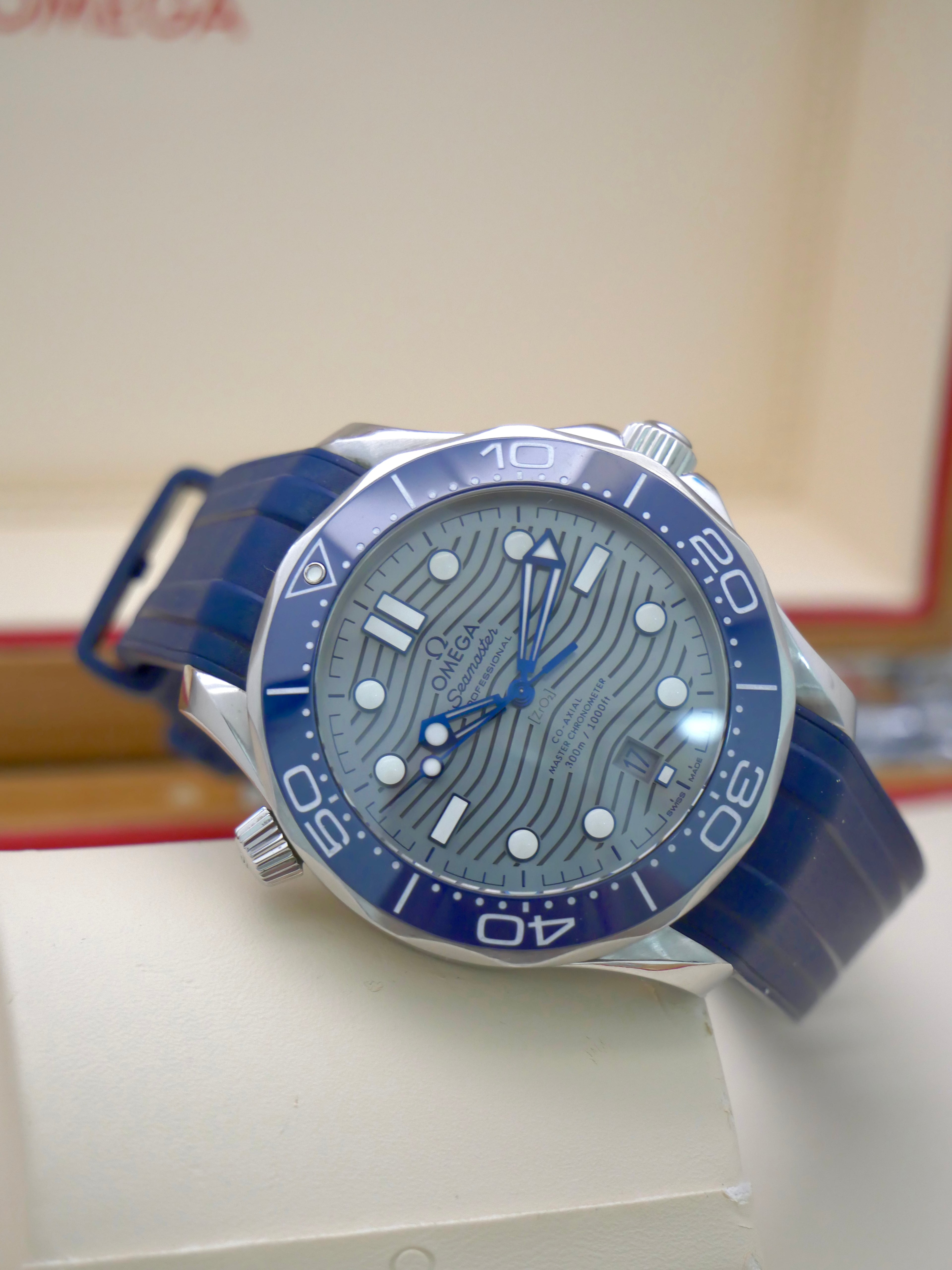 Omega Seamaster 300m