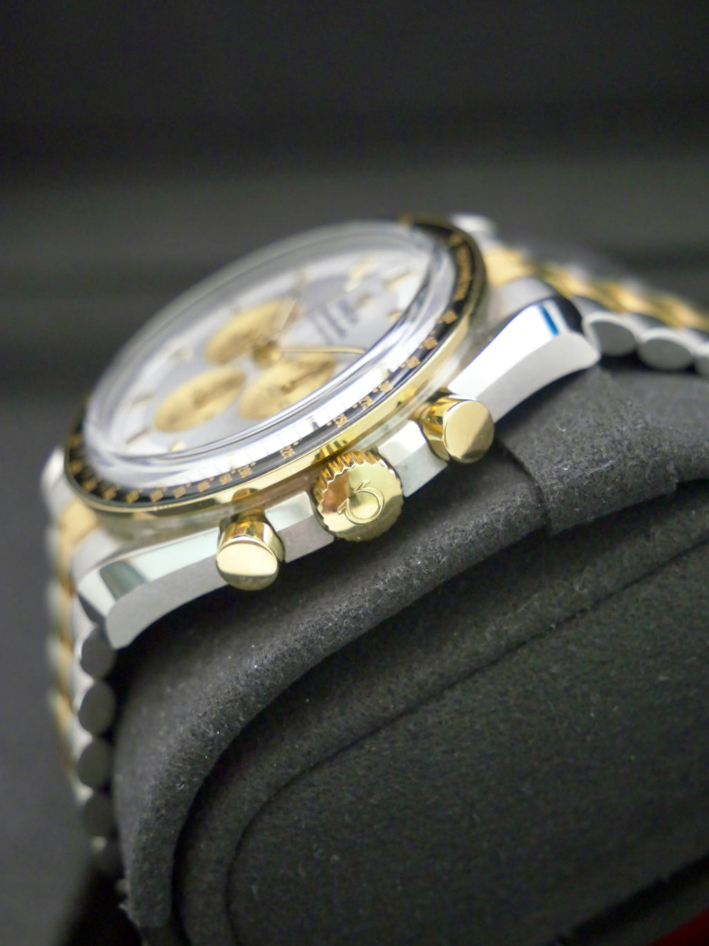Omega Speedmaster Professional Moonshine