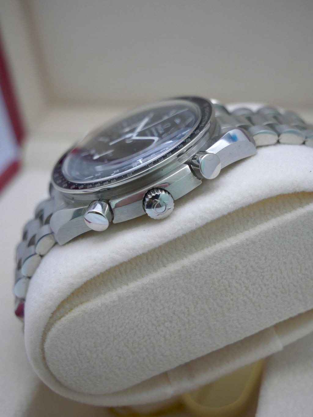 Omega Speedmaster Reduced