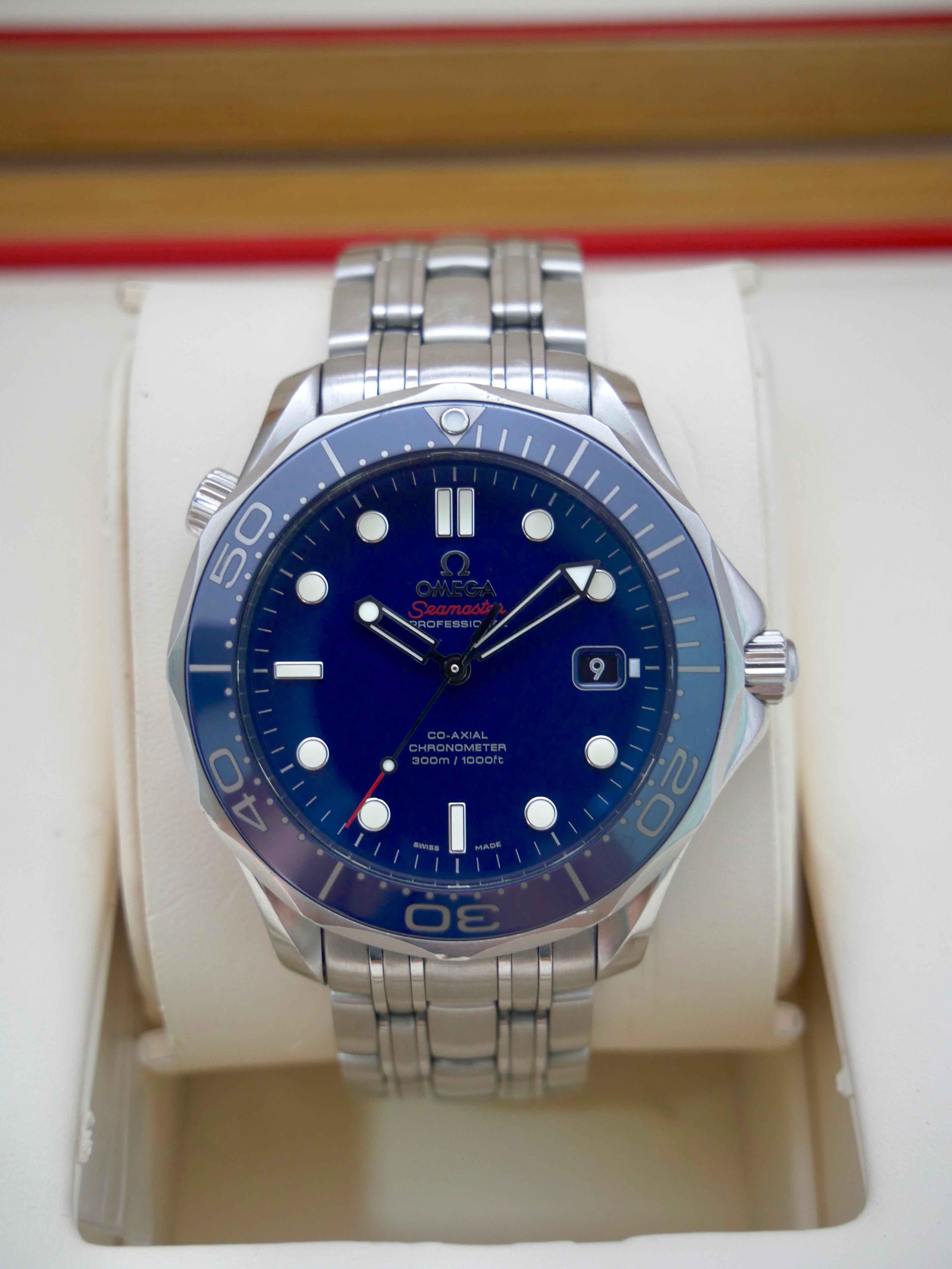 Omega Seamaster 300m