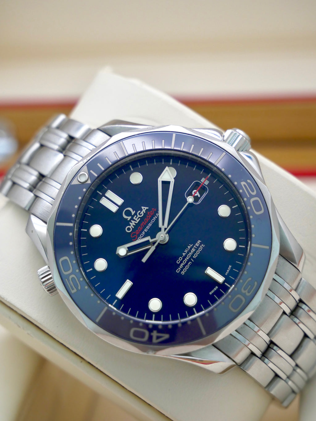 Omega Seamaster 300m
