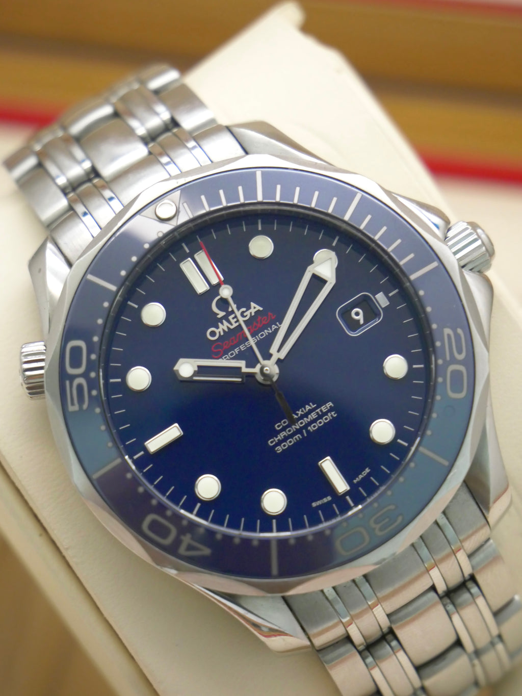 Omega Seamaster 300m