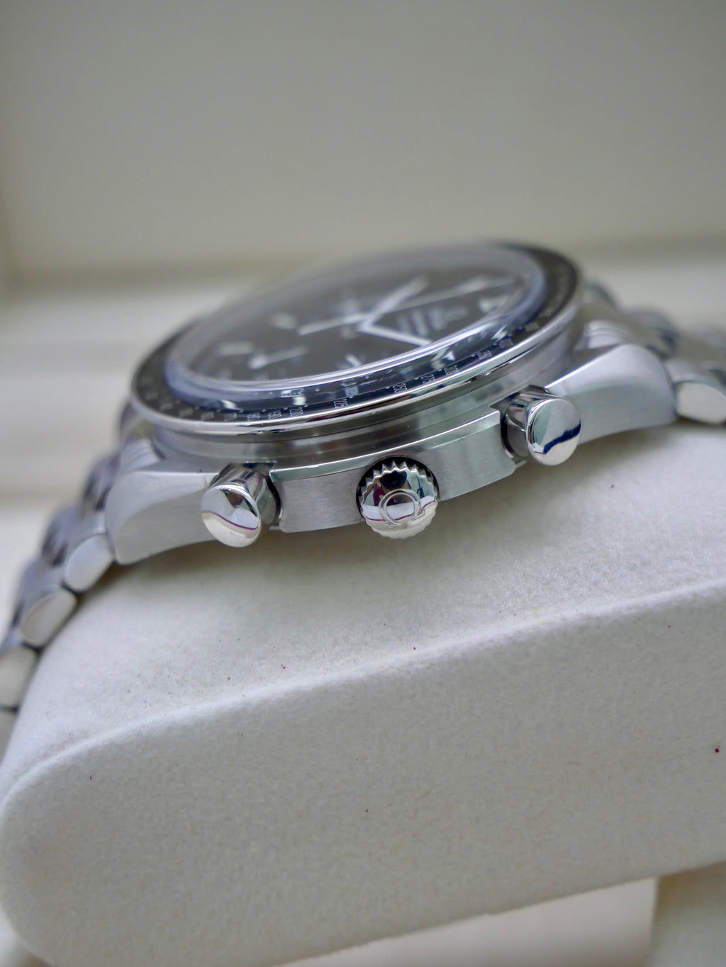 Omega Speedmaster Reduced Safira