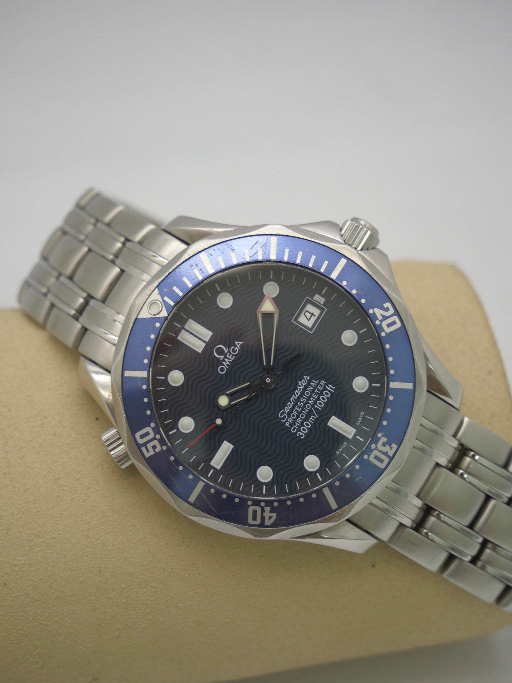 Omega Seamaster 300m