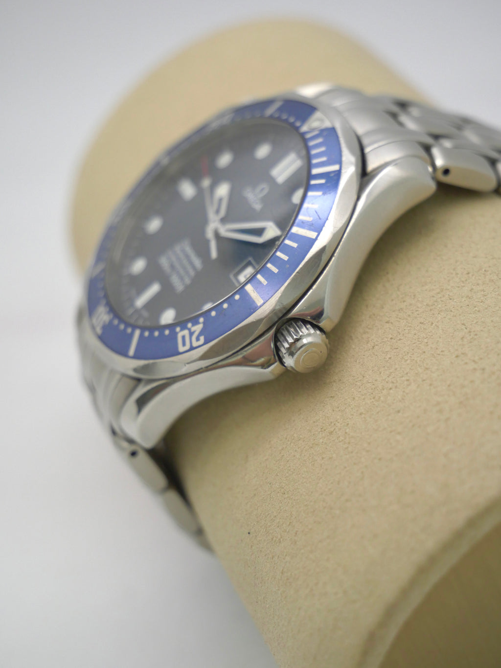 Omega Seamaster 300m