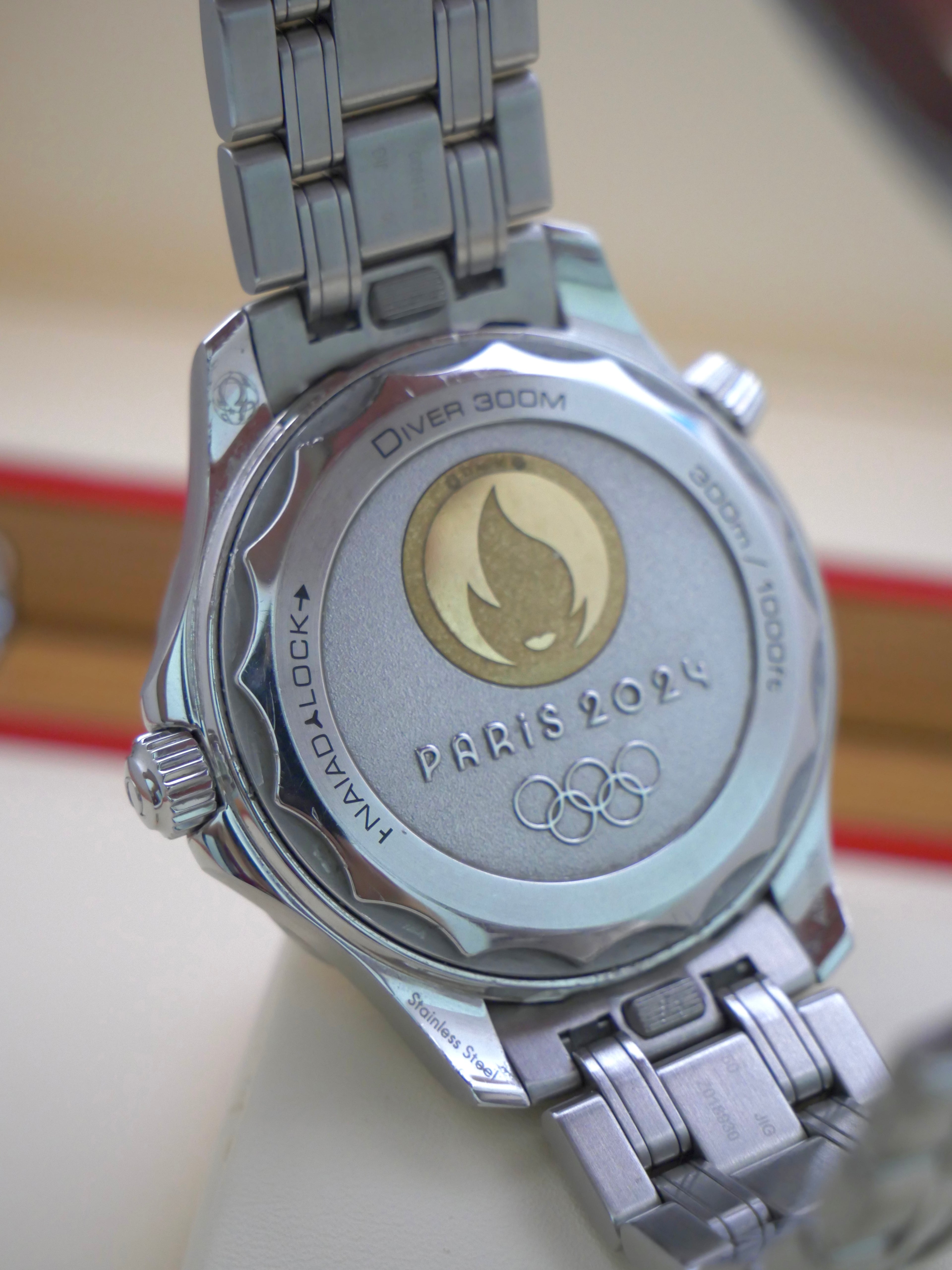 Omega Seamaster Diver 300M Paris