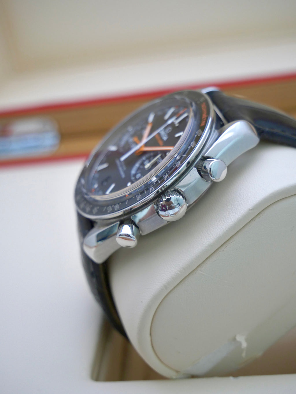 Omega Speedmaster Racing