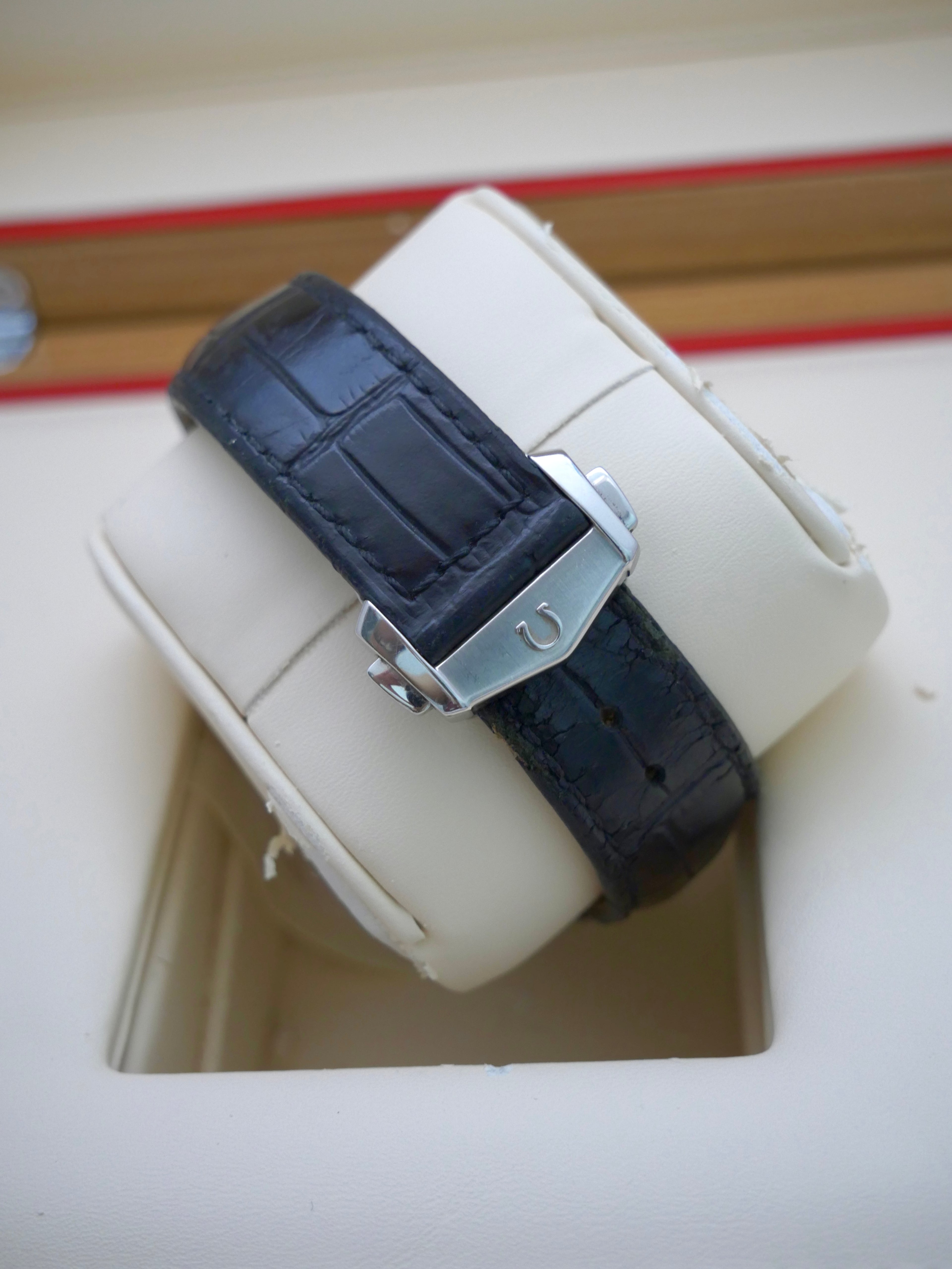 Omega Speedmaster Racing