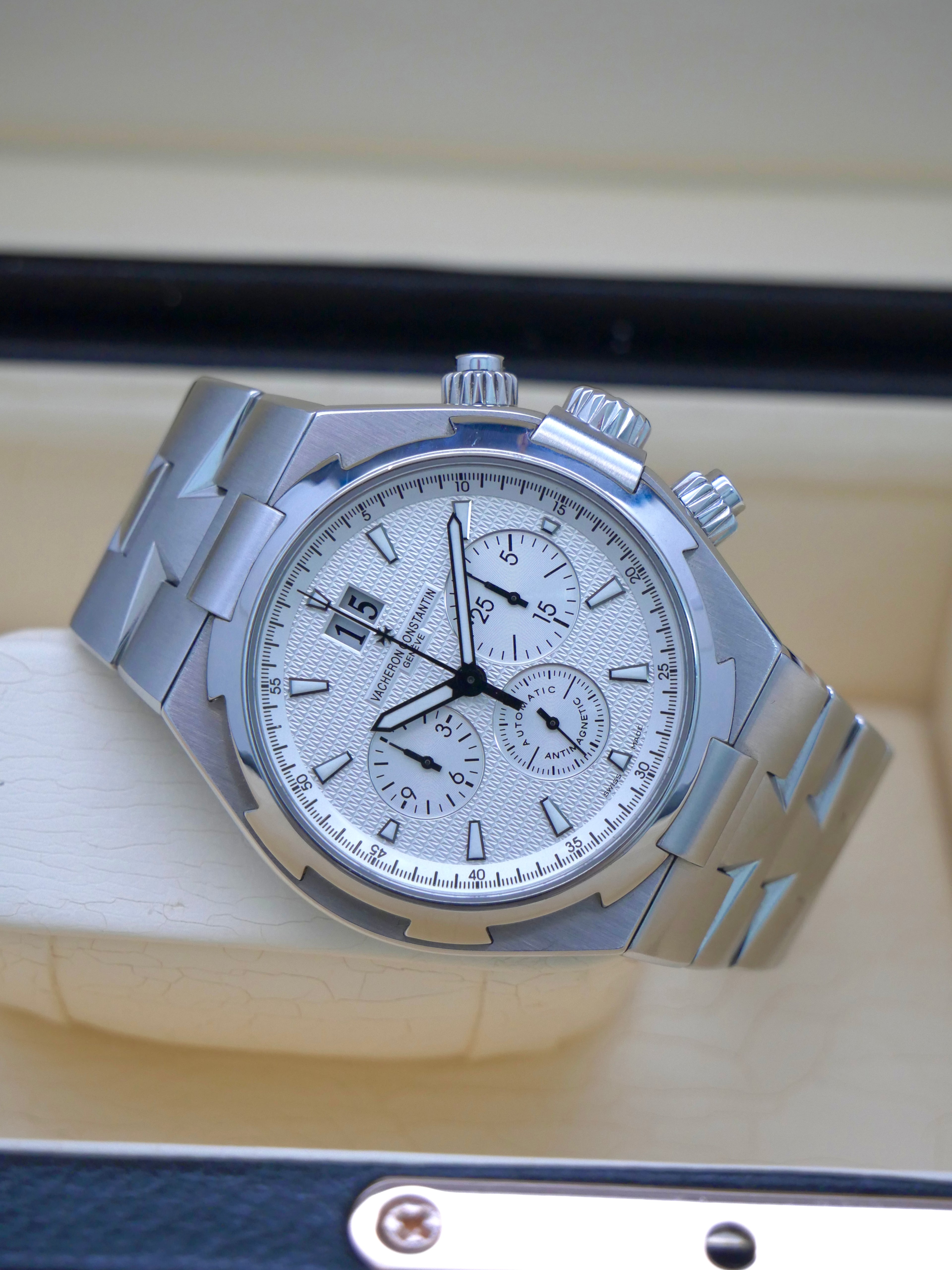 Vacheron Constantin Overseas Chrono