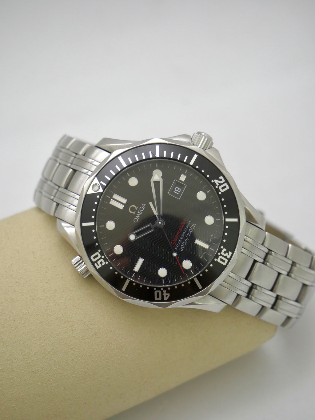 Omega Seamaster 300m