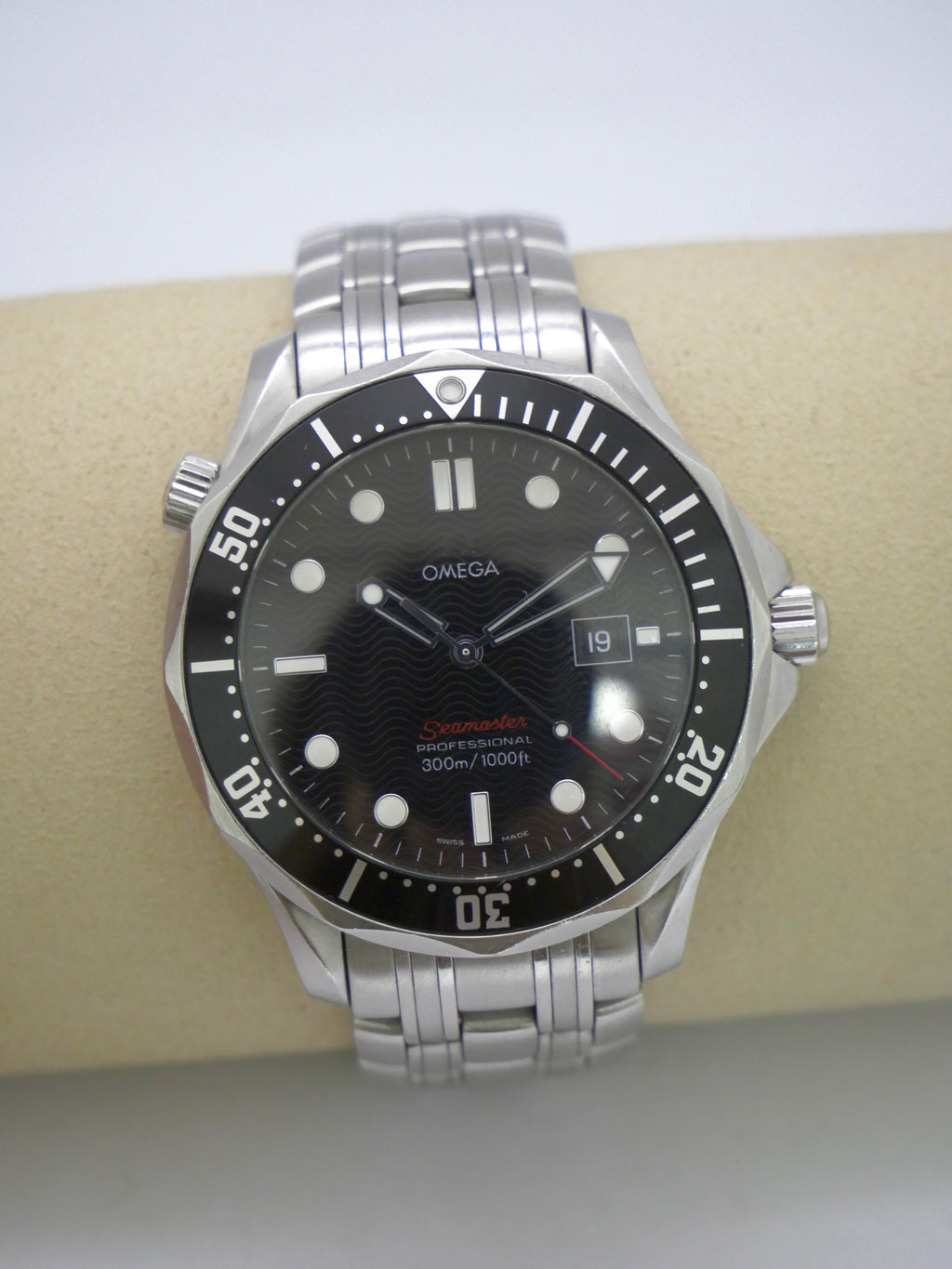 Omega Seamaster 300m