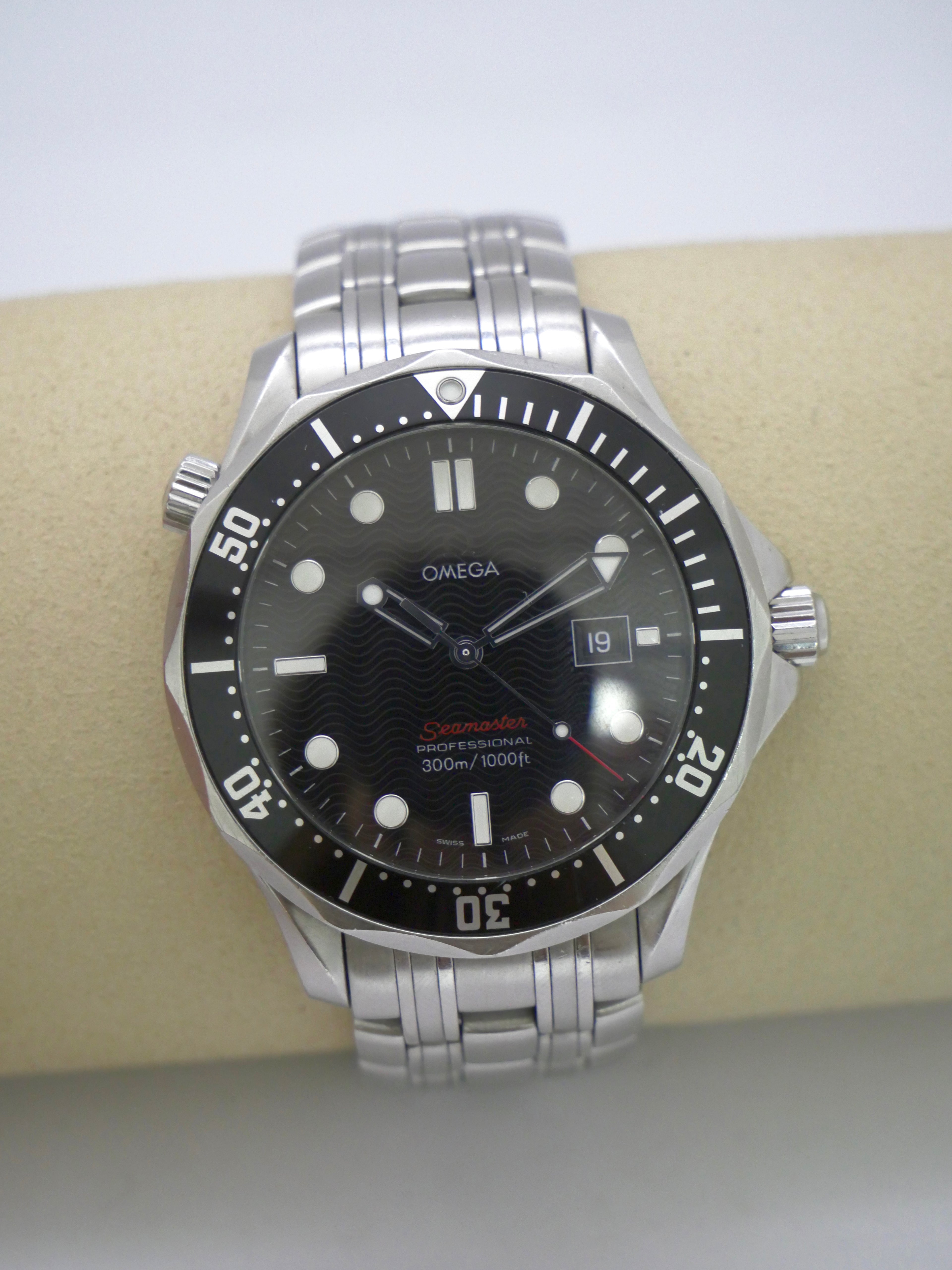 Omega Seamaster 300m