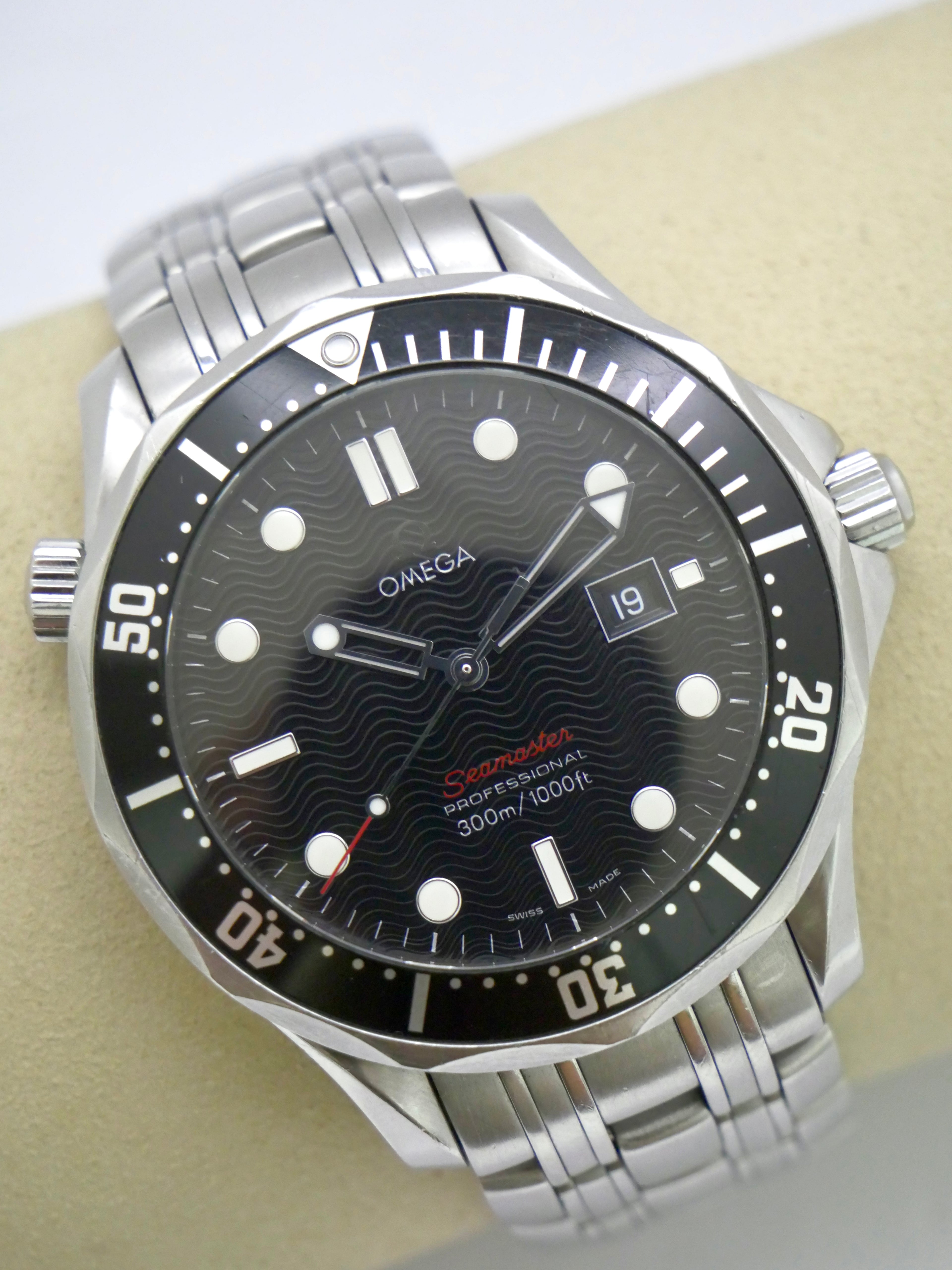Omega Seamaster 300m