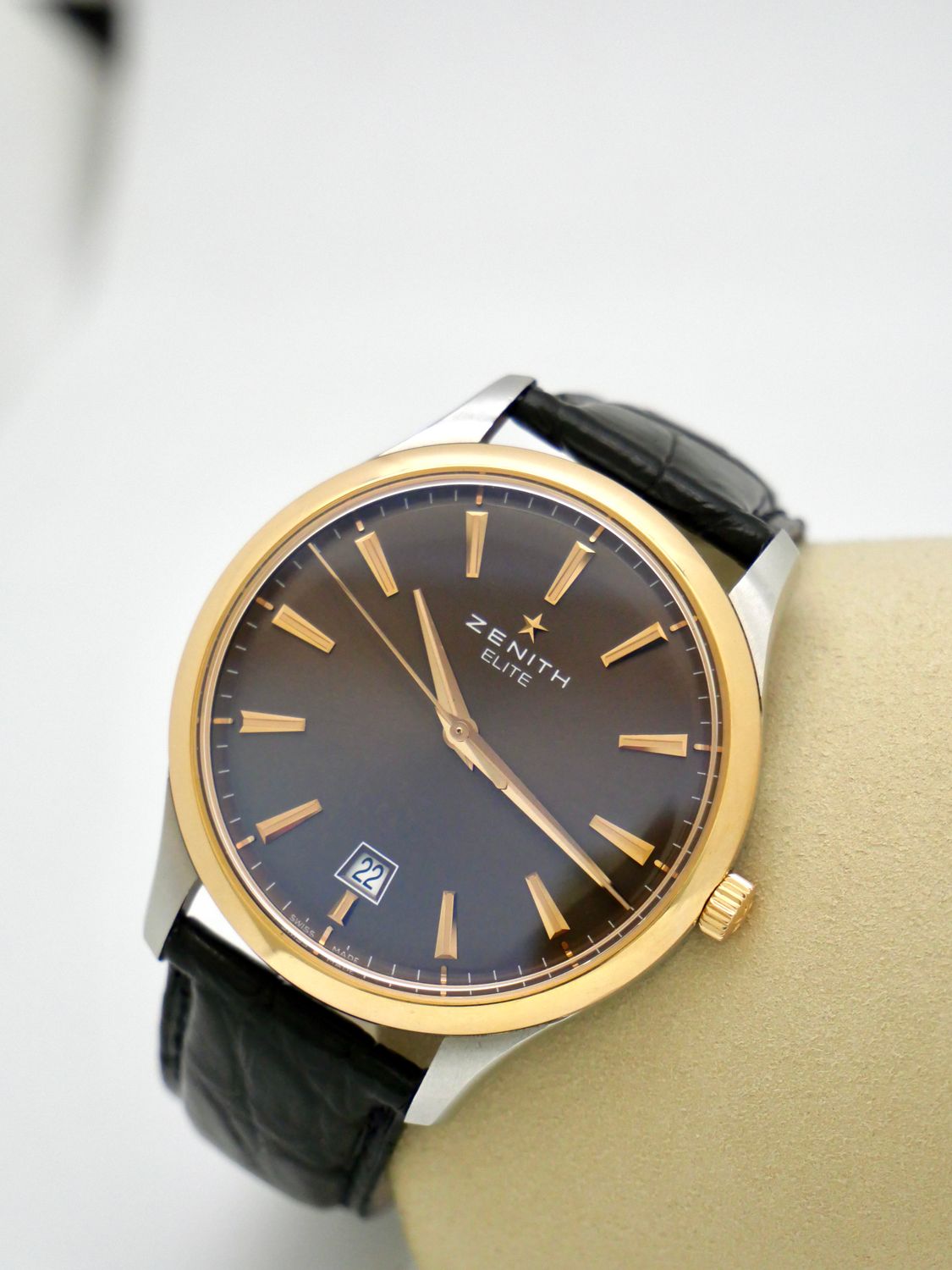Zenith Captain Central Second