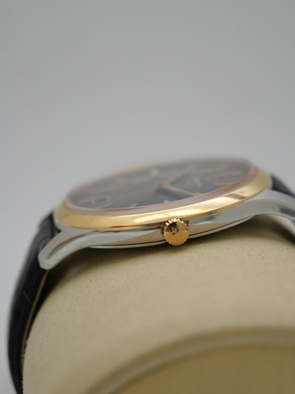 Zenith Captain Central Second