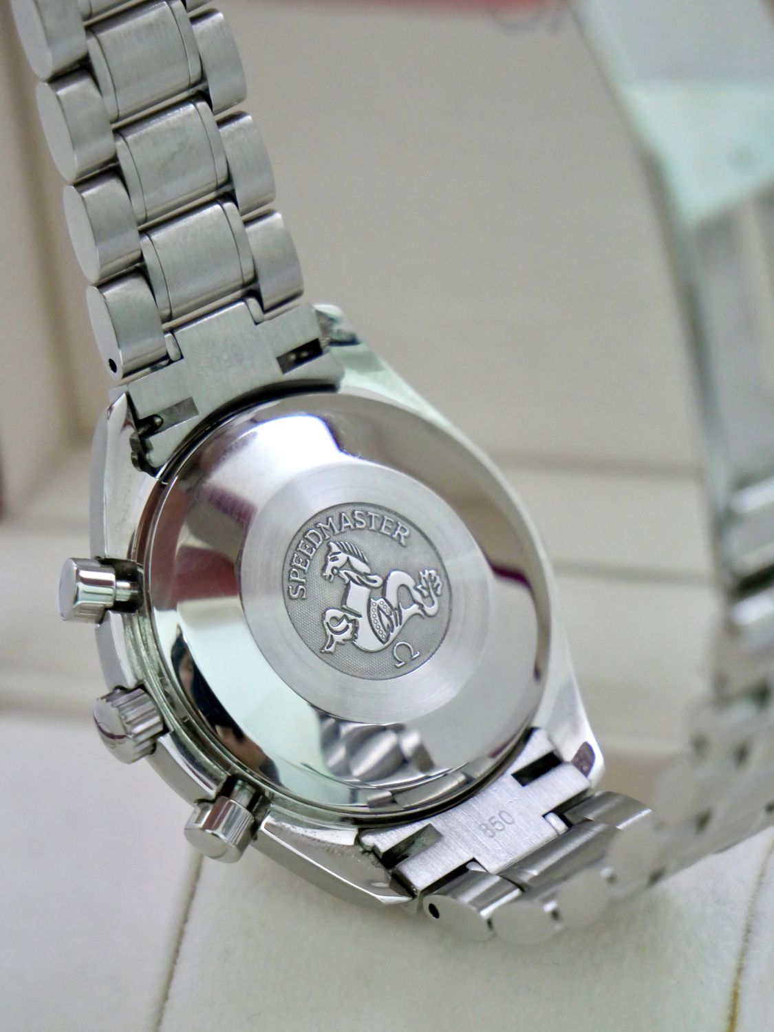 Omega Speedmaster Date