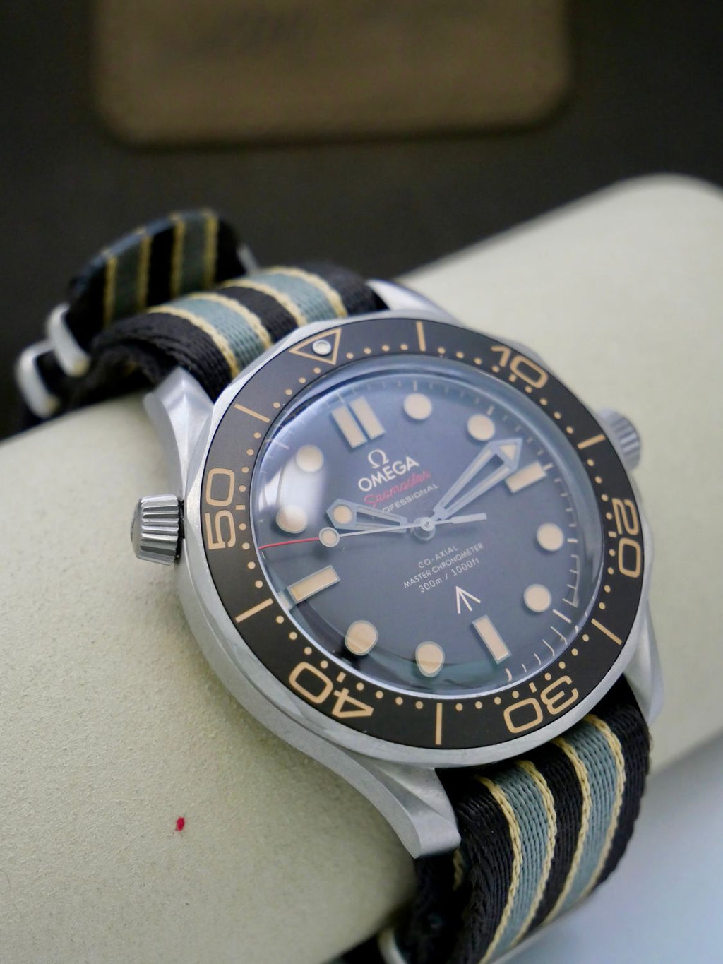 Omega Seamaster 300m 007
