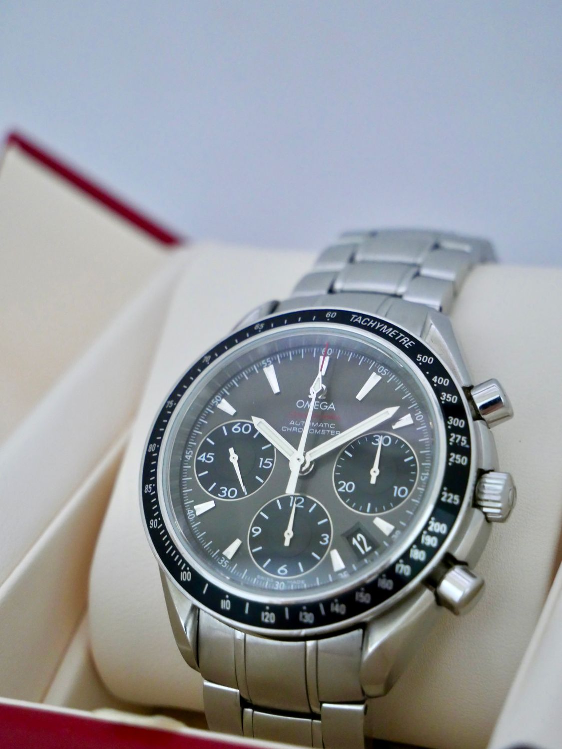Omega Speedmaster Date