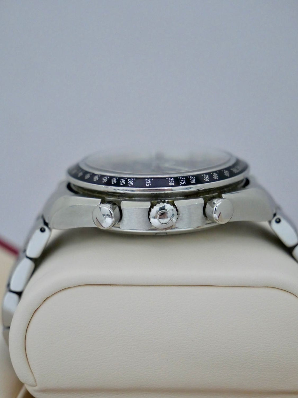 Omega Speedmaster Date