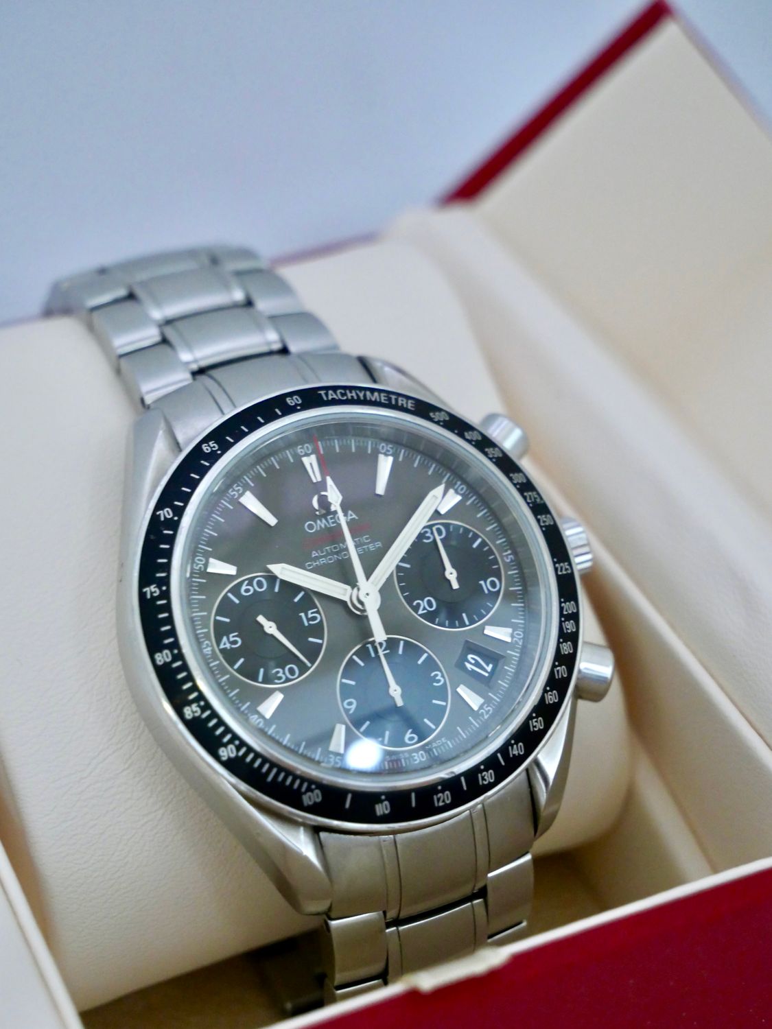 Omega Speedmaster Date